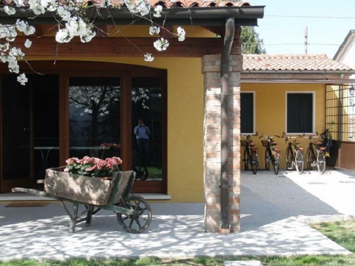 Particolari Del Brenta Apartment Oriago Di Mira Exterior photo
