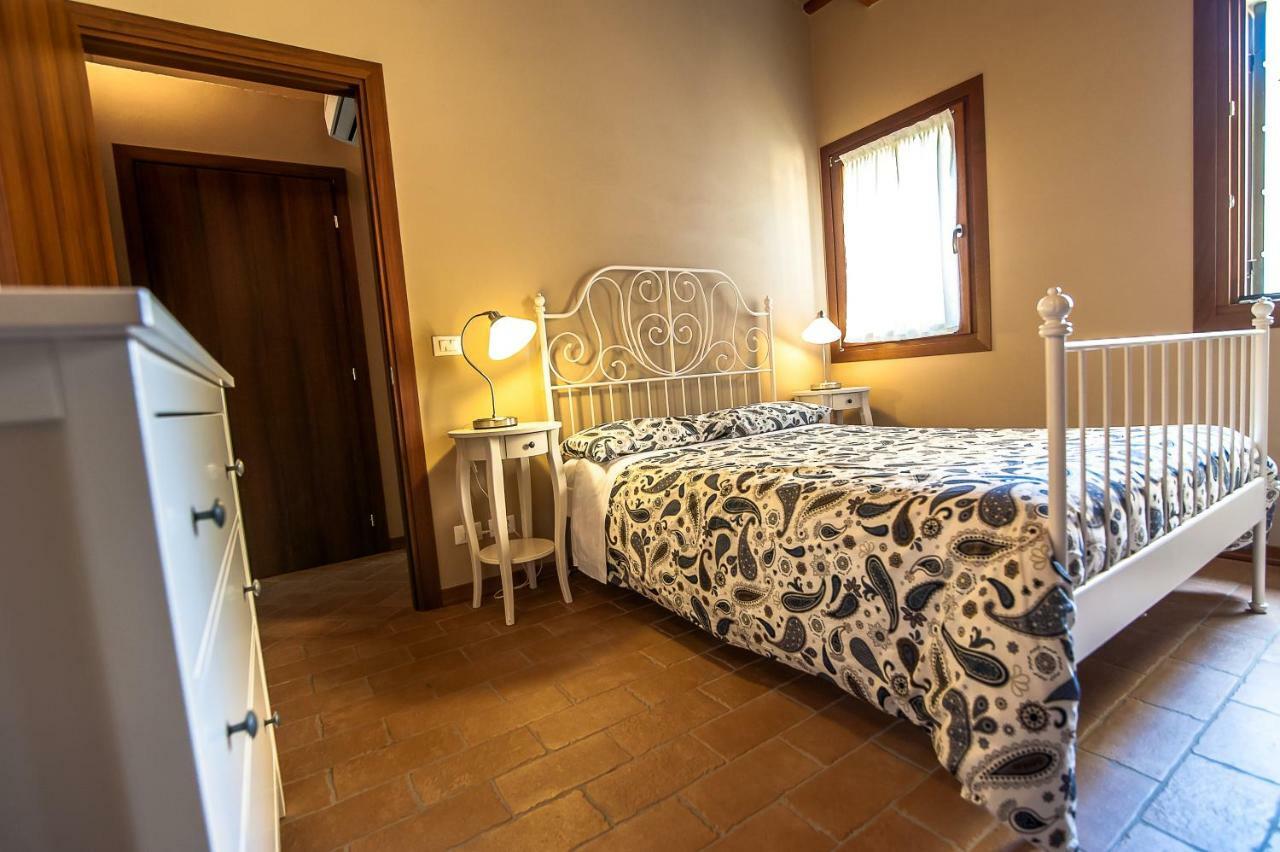 Particolari Del Brenta Apartment Oriago Di Mira Exterior photo